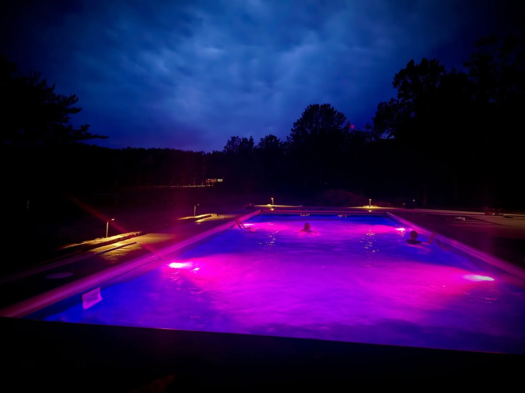 fiberglass pool installation in Mahomet IL with tanning ledge